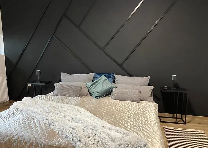 - Alte Schreinerei *